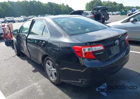2014 Toyota Camry Se z USA, uszkodzony, nr VIN 4T1BF1FK5EU354498